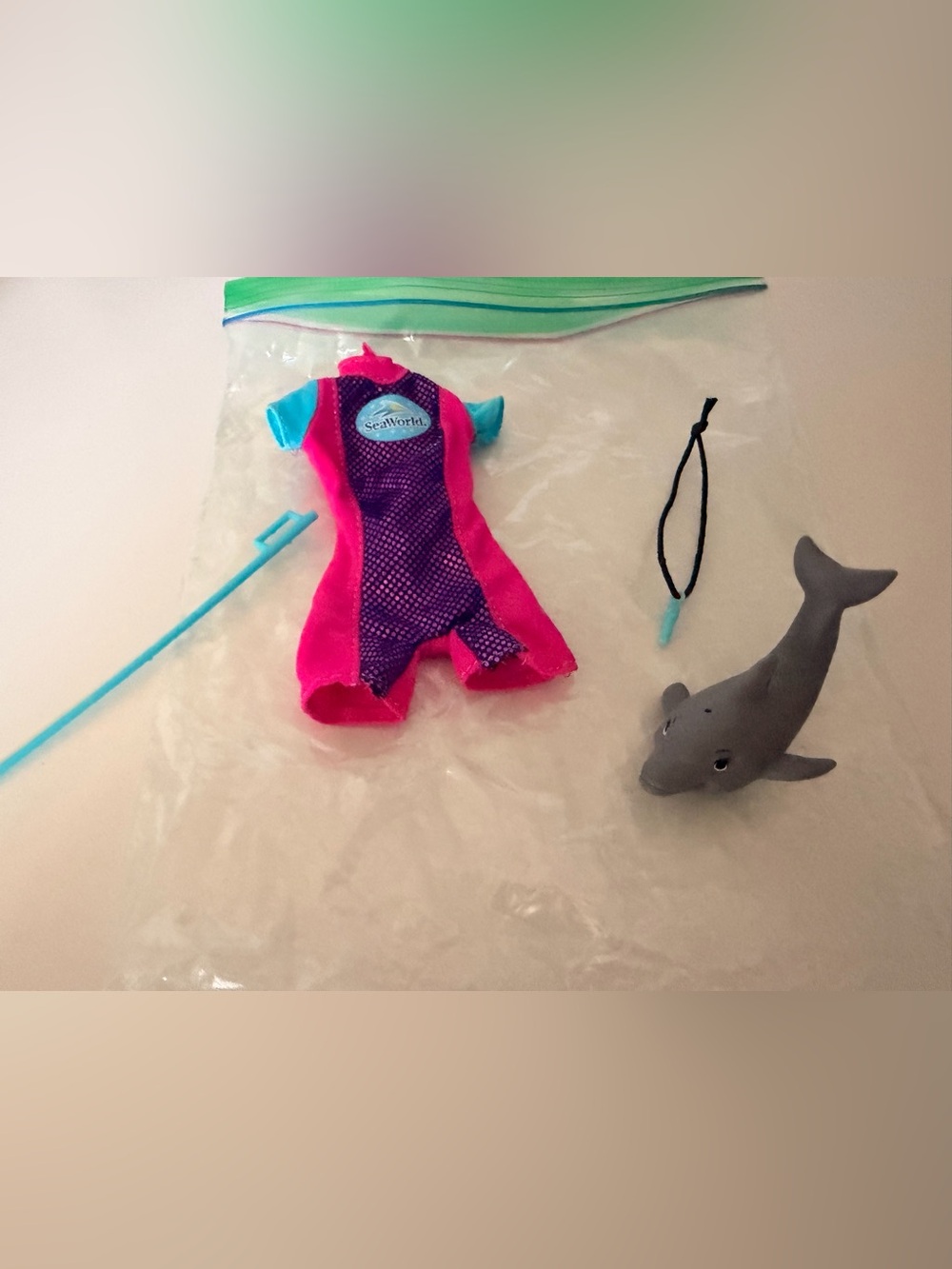 1991 SeaWorld wetsuit for dolphin trainer Barbie doll with accessories